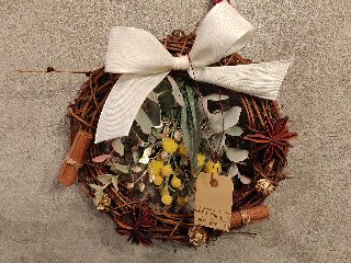 クリックで詳細表示